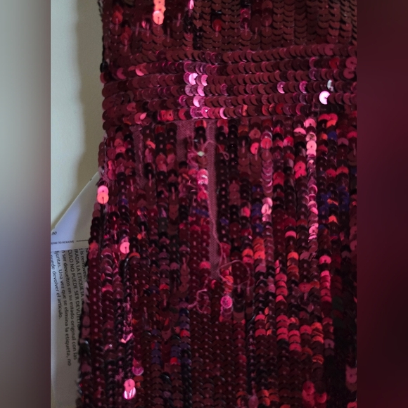 NWT Mac Duggal, One-Shoulder Sequin Column Gown, Burgundy, Size 4 -$598 - Picture 15 of 15